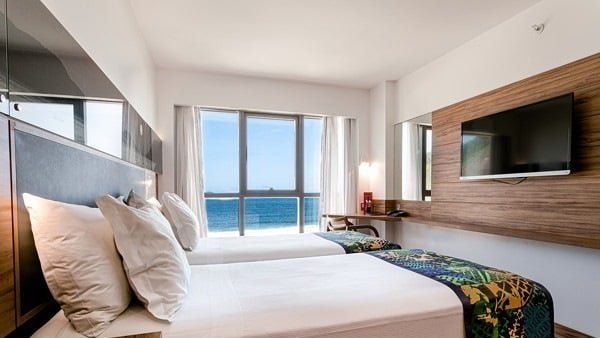 habitacion-p1-deluxe-twin-oceanfront-view-arena-leme-21552.jpg