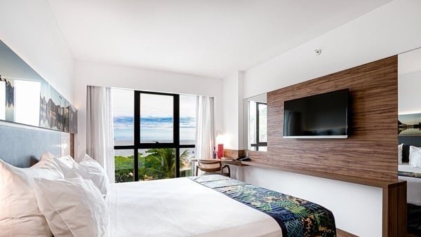 habitacion-p1-double-deluxe-oceanfront-view-arena-leme-52462.jpg