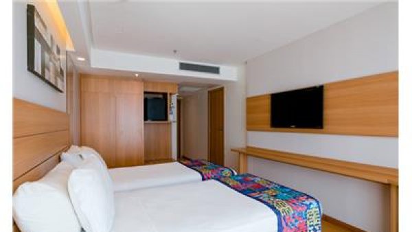 habitacion-p1-superior-twin-side-sea-view-arena-copacabana-hotel-80542.jpg