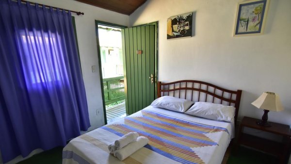 habitacion-p1-double-room-with-private-bathroom-hostel-villas-boas-29325.jpg