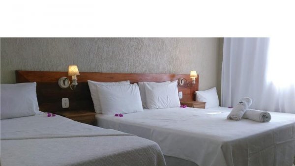 habitacion-p1-standard-triple-double-bed-single-pousada-praia-joao-fernandes-48158.jpg