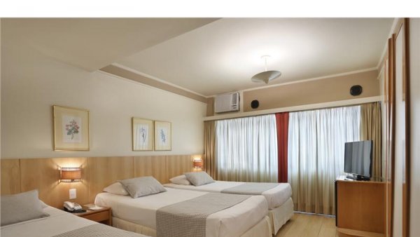 habitacion-p1-standard-mirasol-copacabana-hotel-60442.jpg