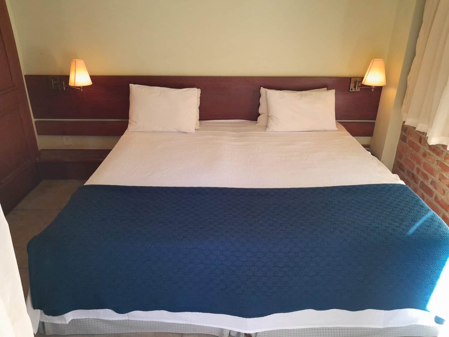 Habitación estándar con cama doble o dos camas individuales y vistas al jardín