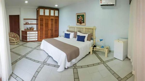 habitacion-suite-master-hotel-colonna-galapagos-buzios-06.jpg