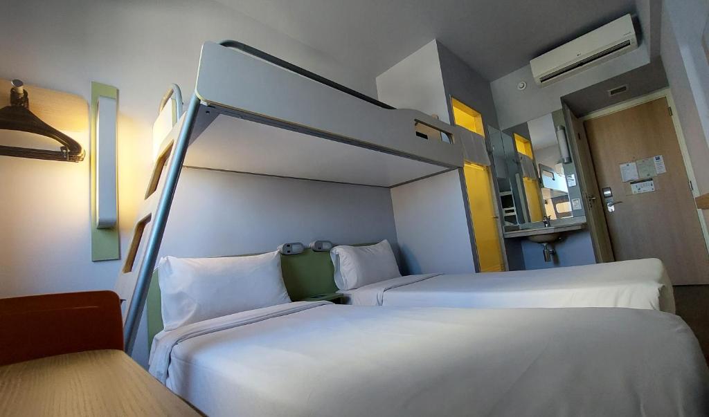 ibis-budget-rio-de-janeiro-nova-america-hotel-rio-de-janeiro-rio-de-janeiro-p1-44310.jpg