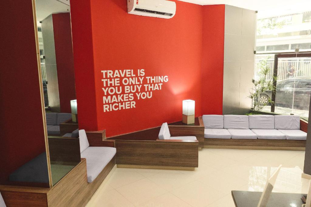 CLH SUITES Copacabana Domingos Ferreira