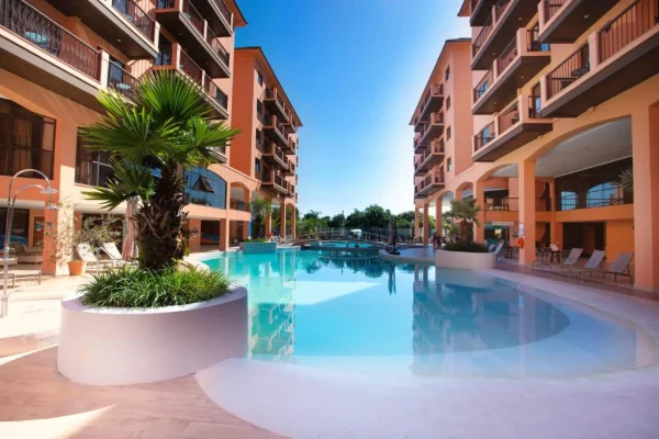 Jurerê Beach Village