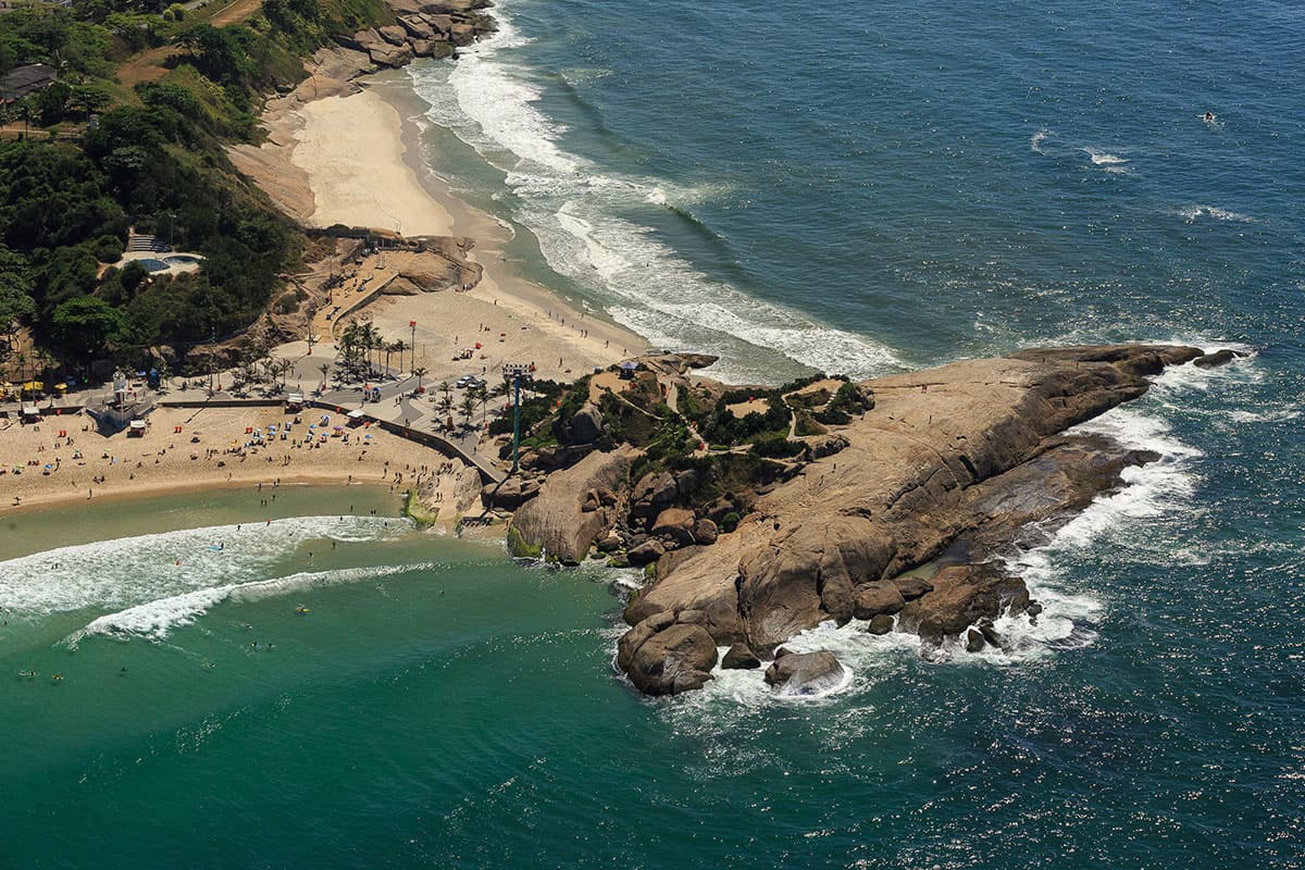 Arpoador Beach